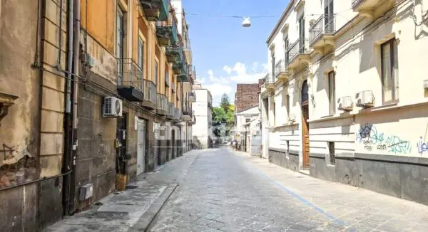 Appartamento via Nicola Fabrizi Snc, Catania