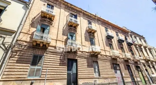 Appartamento via Nicola Fabrizi Snc, Catania