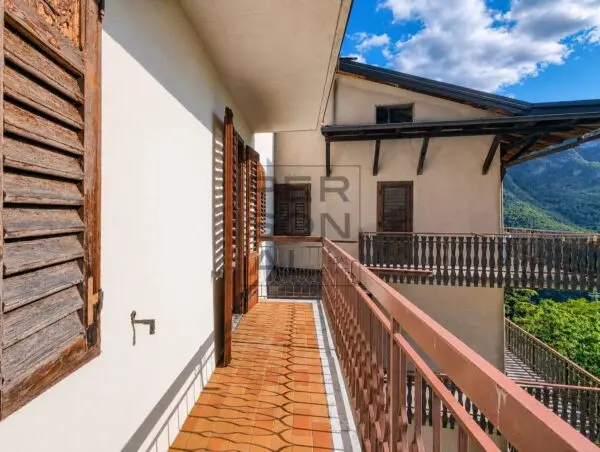 Appartamento via Terragnolo, Volano