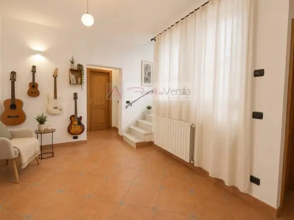 Villa via, Pietrasanta