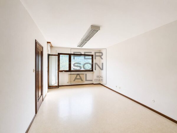 Appartamento via Resia, Bolzano