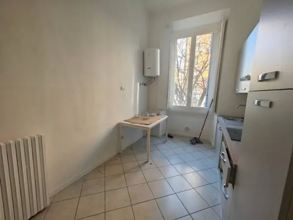 Appartamento via Spartaco 38, Milano