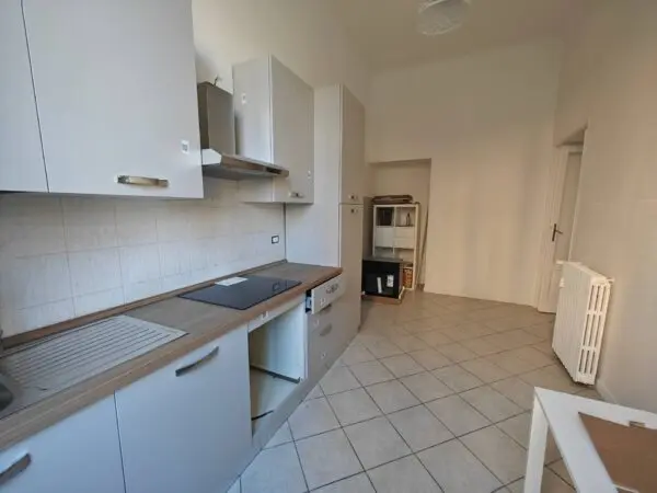 Appartamento via Spartaco 38, Milano