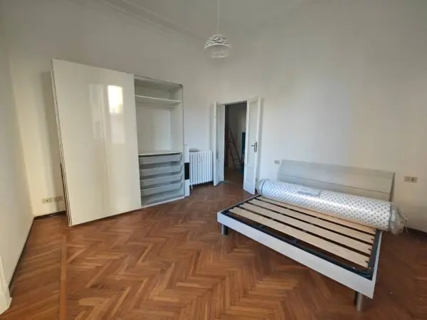 Appartamento via Spartaco 38, Milano