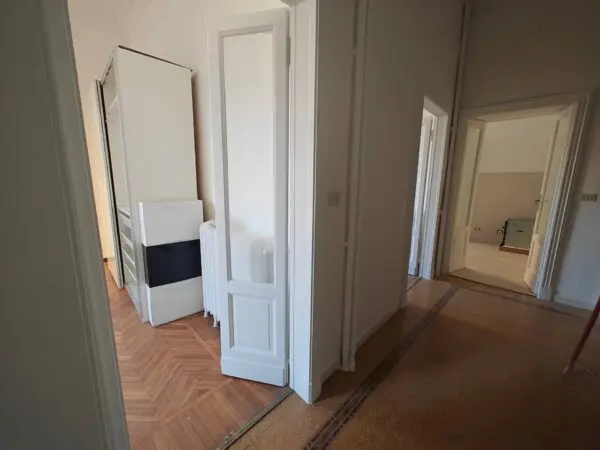 Appartamento via Spartaco 38, Milano