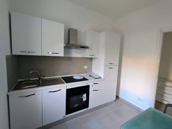 Appartamento via Andrea Maffei 8, Milano