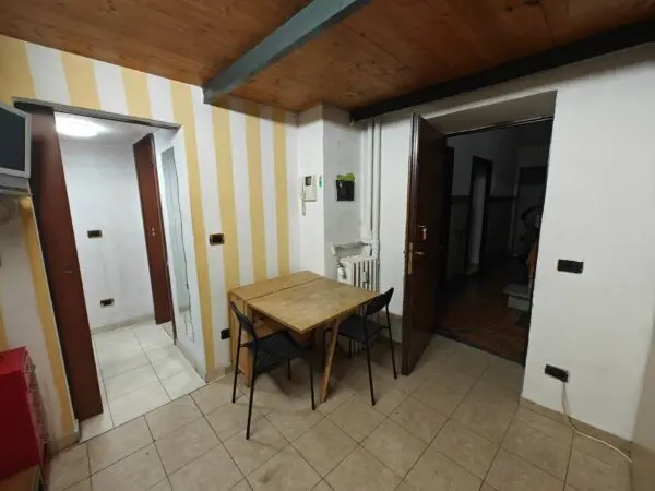 Appartamento via Clusone 2, Milano