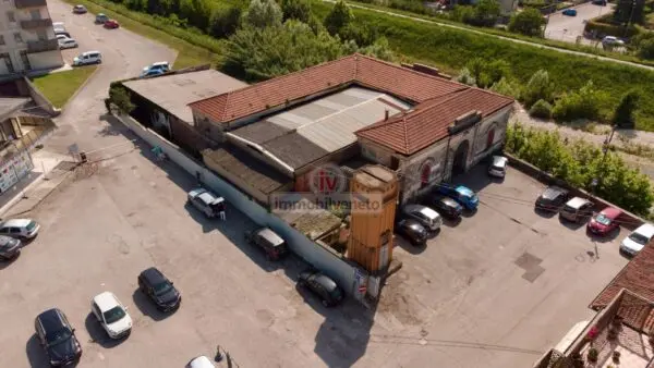 Negozio via Macello, Lonigo
