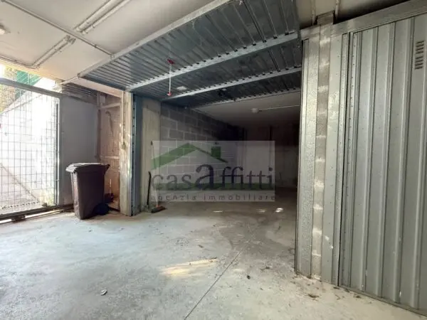 Immagine per Box / Posto auto in affitto a Chieti Via Bari 