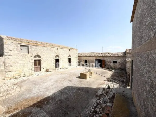 Rustico/Casale via Contrada Magazinazzi, Ragusa