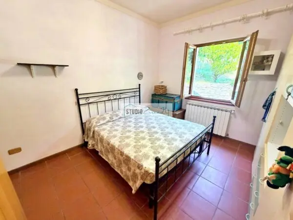 Villa via Valdicastello Carducci, Pietrasanta