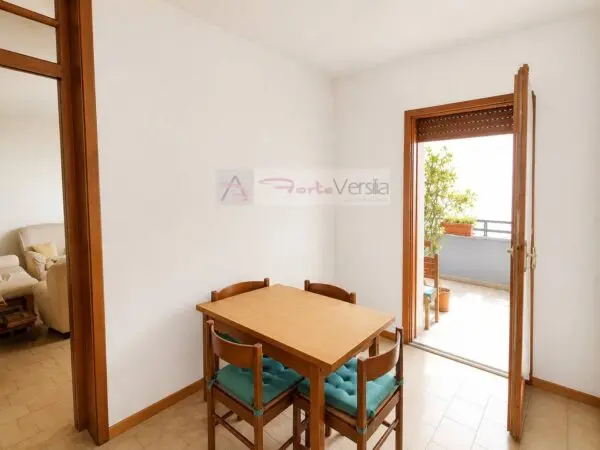 Appartamento via, Pietrasanta