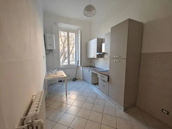 Appartamento via Spartaco 38, Milano