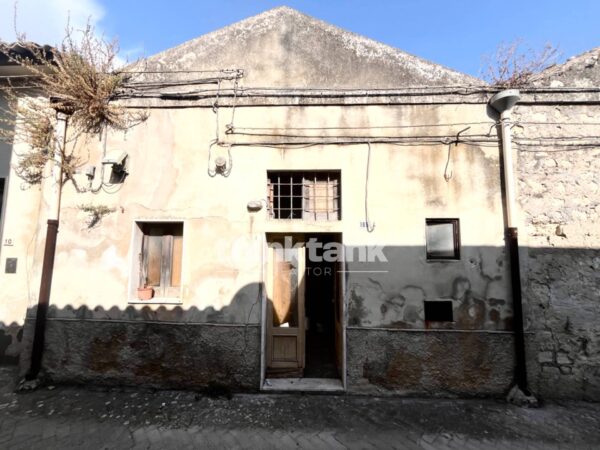Casa Indipendente via Placido Caraffa, Modica