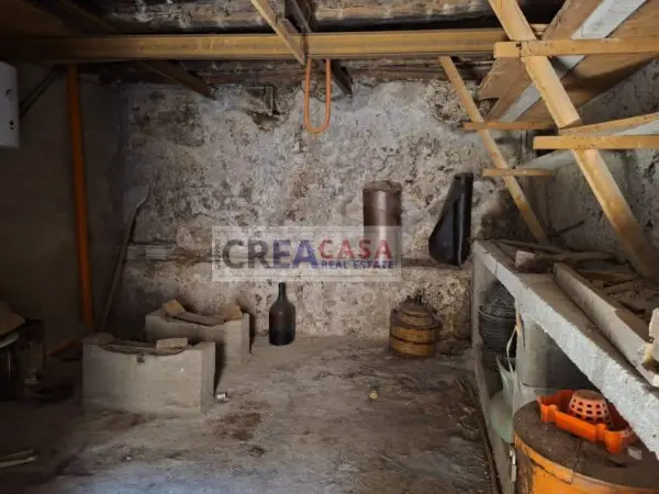 Casa Indipendente via Galileo Galilei, Graniti