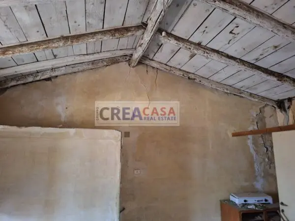Casa Indipendente via Galileo Galilei, Graniti