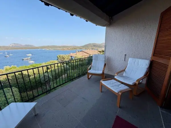 Appartamento via Ladunia 24, Olbia
