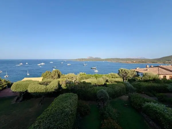 Appartamento via Ladunia 24, Olbia