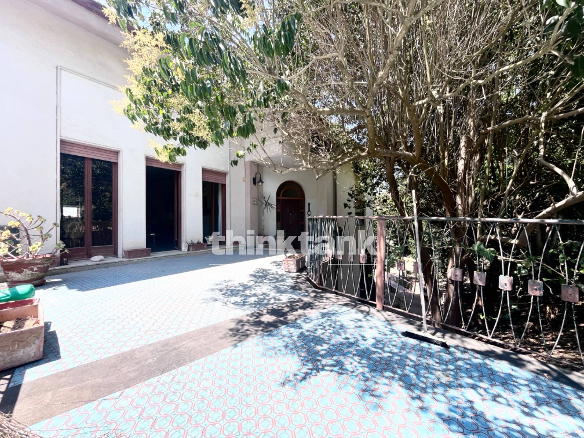 Villa via Vittorio Emanuele Iii, Lercara Friddi