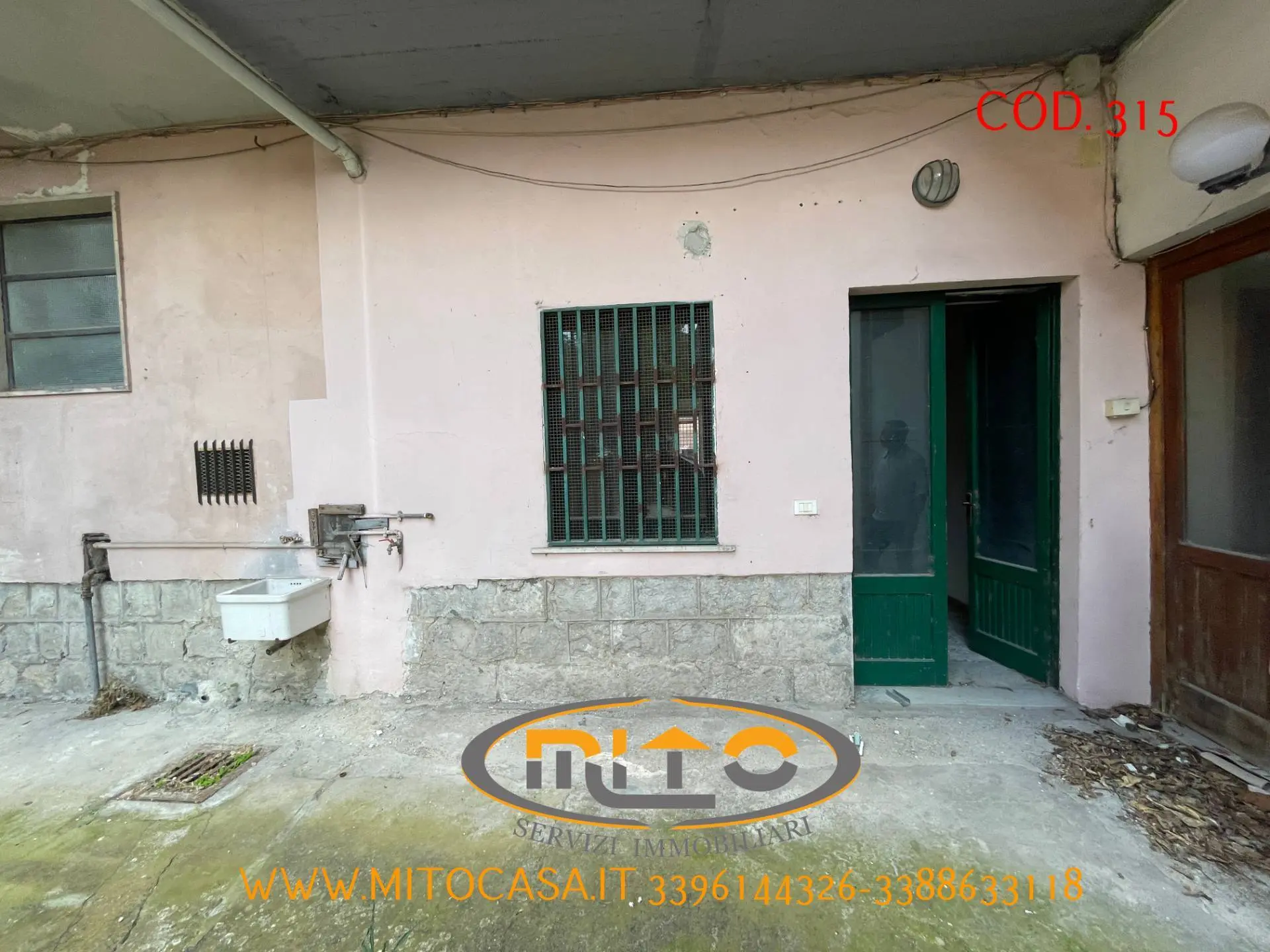 Immagine per Locale Commerciale in vendita a Telese Terme TELESE TERME VIA ROMA 144