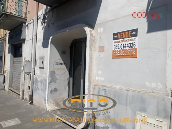 Locale Commerciale via Roma 144, Telese Terme