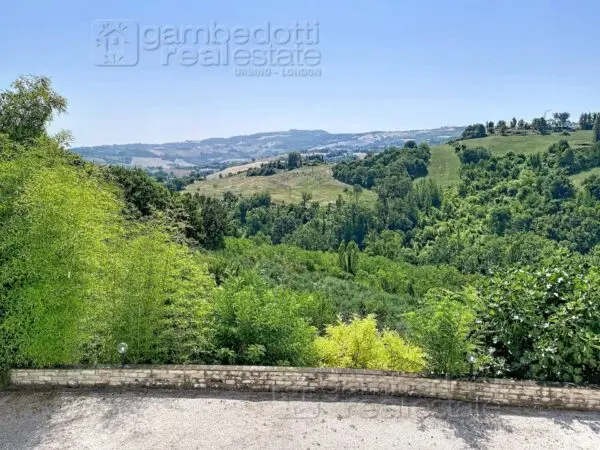 Villa via, Urbino
