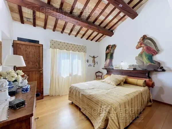 Villa via, Urbino