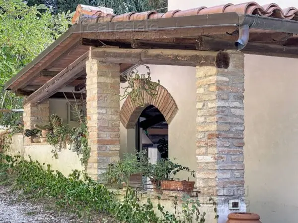 Villa via, Urbino