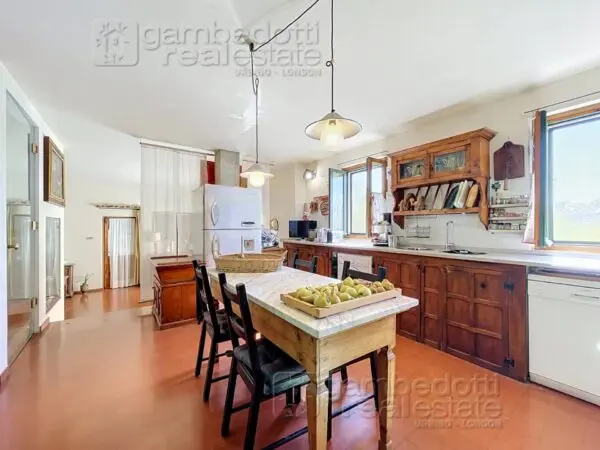 Villa via, Urbino