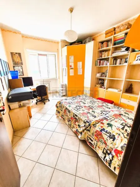 Trilocale corso Umberto I 131, Pescara