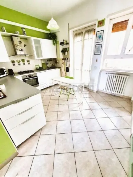 Trilocale corso Umberto I 131, Pescara