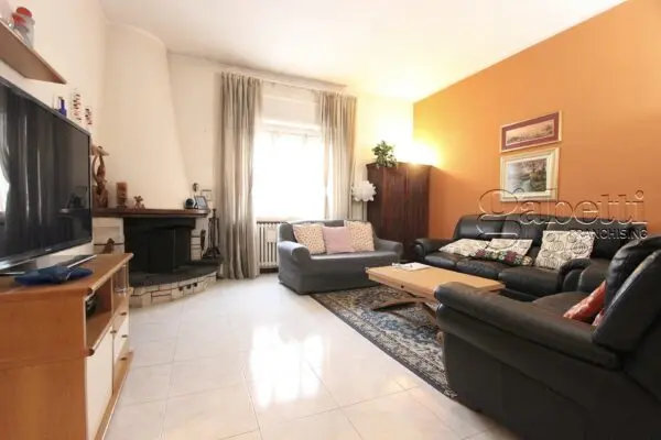 Appartamento via Cornaggia 20, Rho
