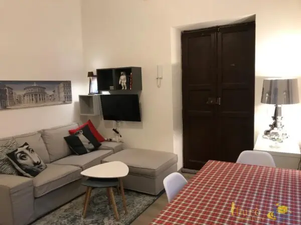 Bilocale via Borgo Piccinini 7, Centro Storico, Parma