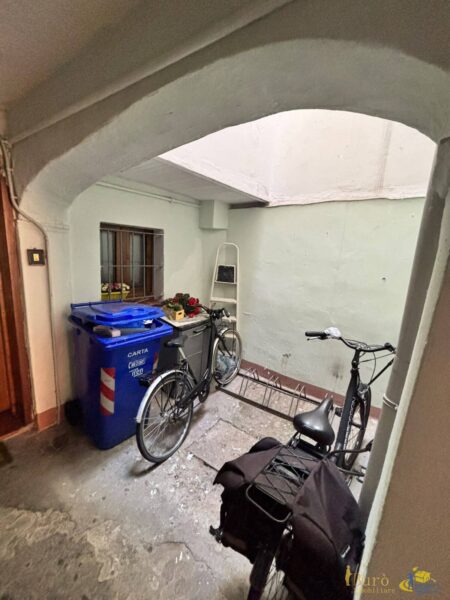 Monolocale via Borgo Guazzo, Parma