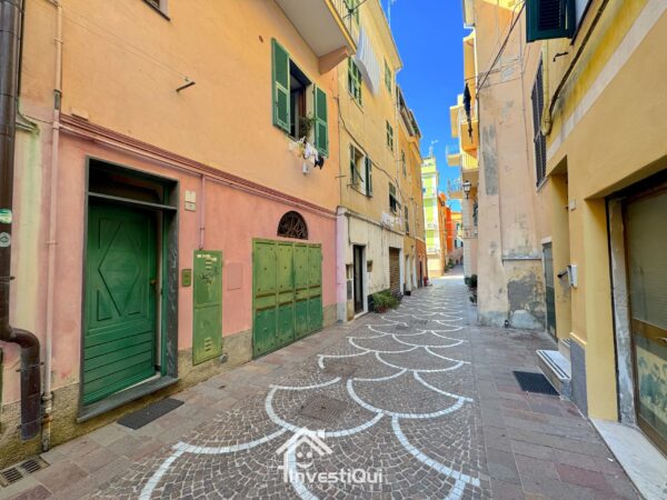 Immagine per Bilocale in vendita a Pietra Ligure via Rocca Crovara 16