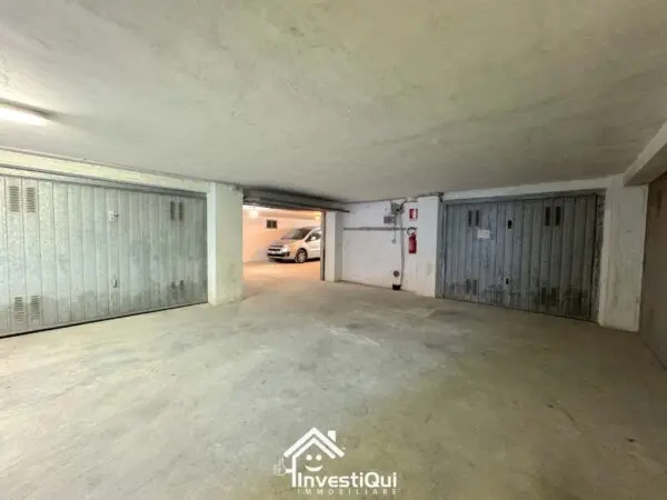 Garage piazza Nenni 18, Pietra Ligure