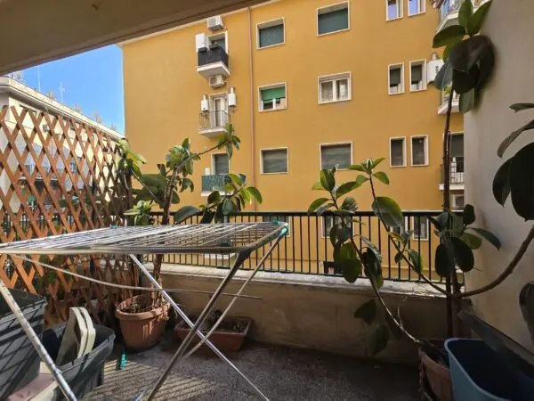 Stanza via Nomentana 330, Roma