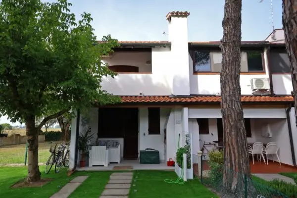 Villa via Puccini 16, Comacchio