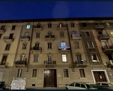 Trilocale via Leinì 62, Torino
