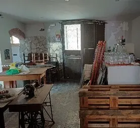 Immagine per Negozio in asta a Genova via Chiaravagna 35