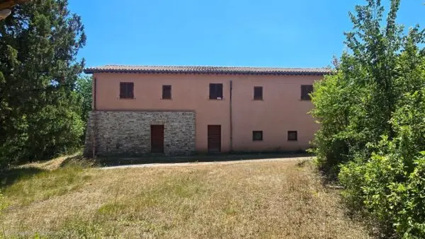 Immagine per Casale in vendita a Nocera Umbra via Vocabolo Caldognola 19
