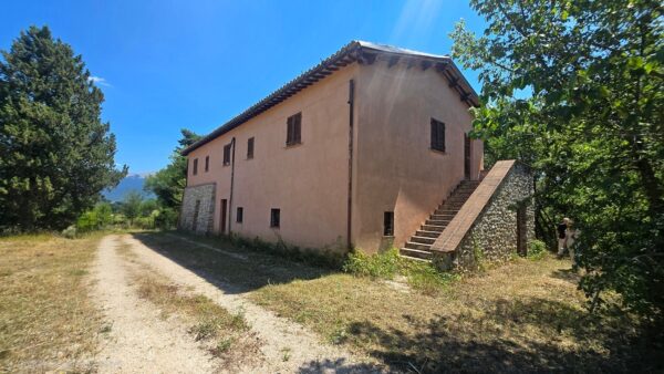 Casale via Vocabolo Caldognola 19, Nocera Umbra