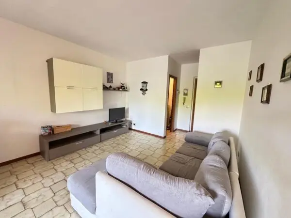 Immagine per Monolocale in vendita a Luni via Fratelli Rosselli