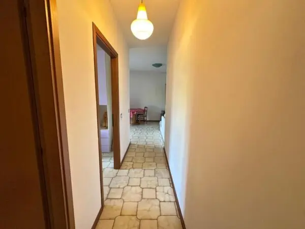 Monolocale via Fratelli Rosselli, Luni
