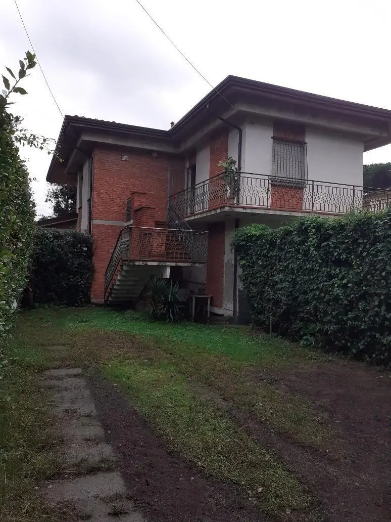 Immagine per Villa bifamiliare in vendita a Massa via Livorno 34