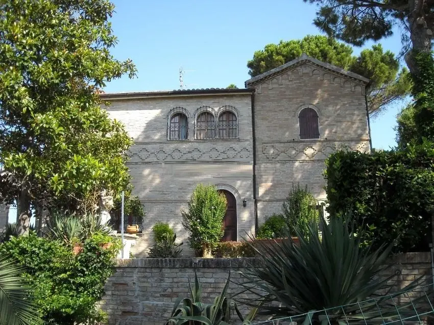 Immagine per Villa in vendita a Osimo via Chiaravallese
