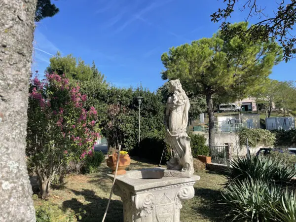 Villa via Chiaravallese, Osimo