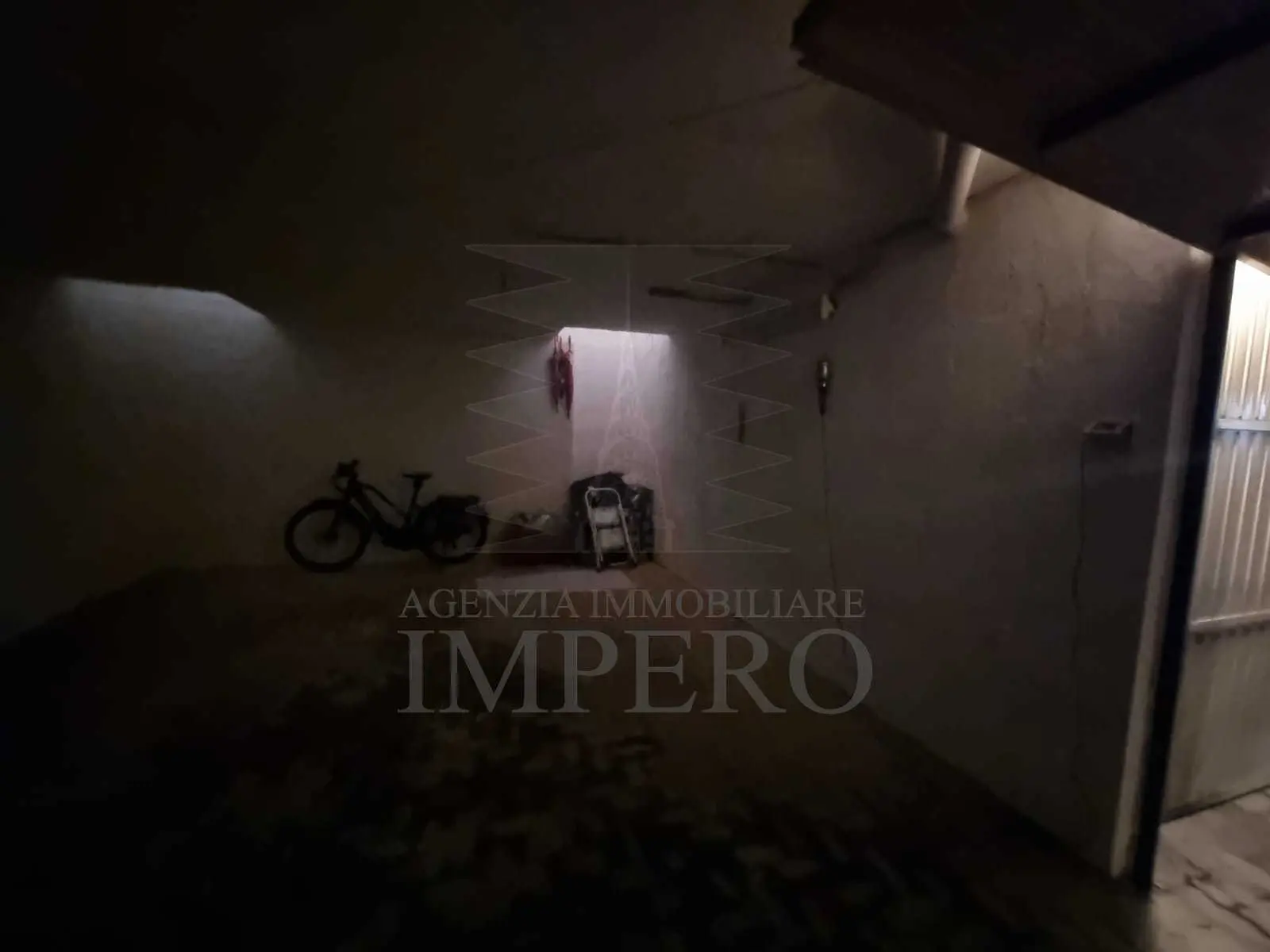 Immagine per Locale commerciale in vendita a Ventimiglia via Vicolo Arene 14