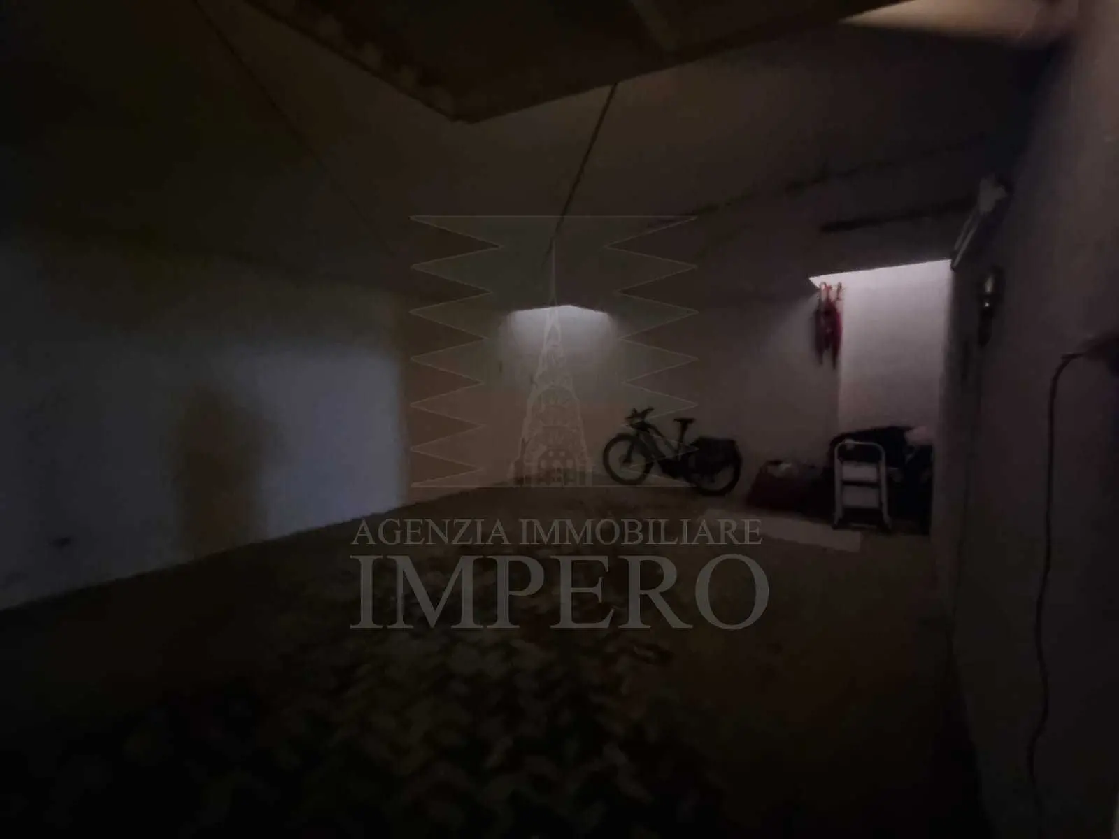 Immagine per Locale commerciale in vendita a Ventimiglia via Vicolo Arene 14