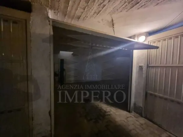 Locale Commerciale via Vicolo Arene 14, Ventimiglia